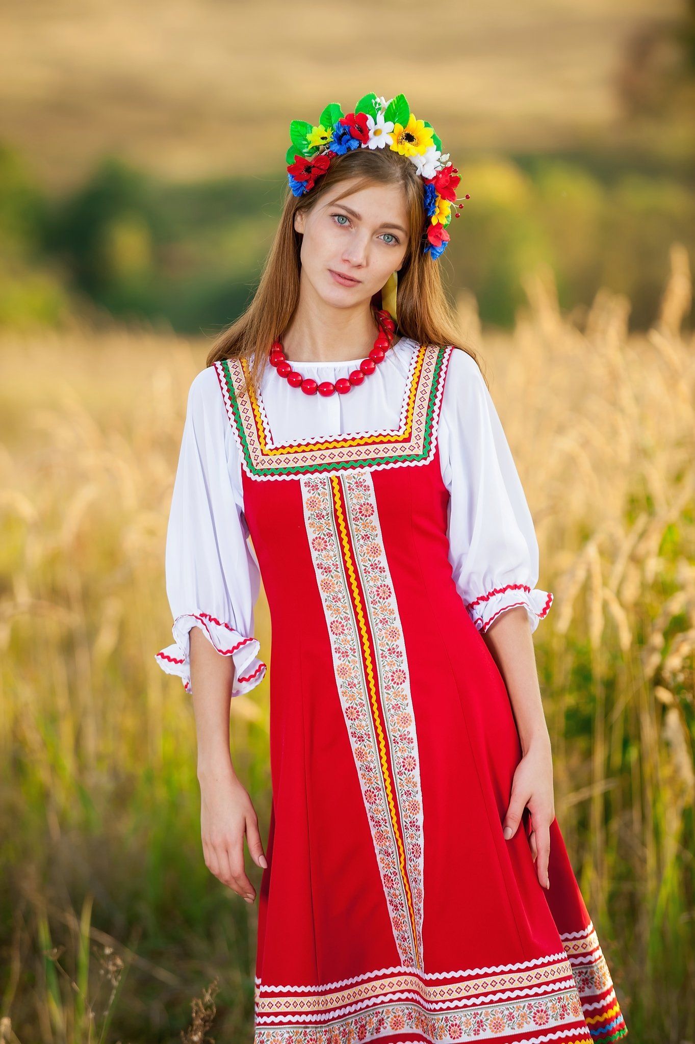 Women in Slavic costumes in Chengdu — step in, relax, and chat live