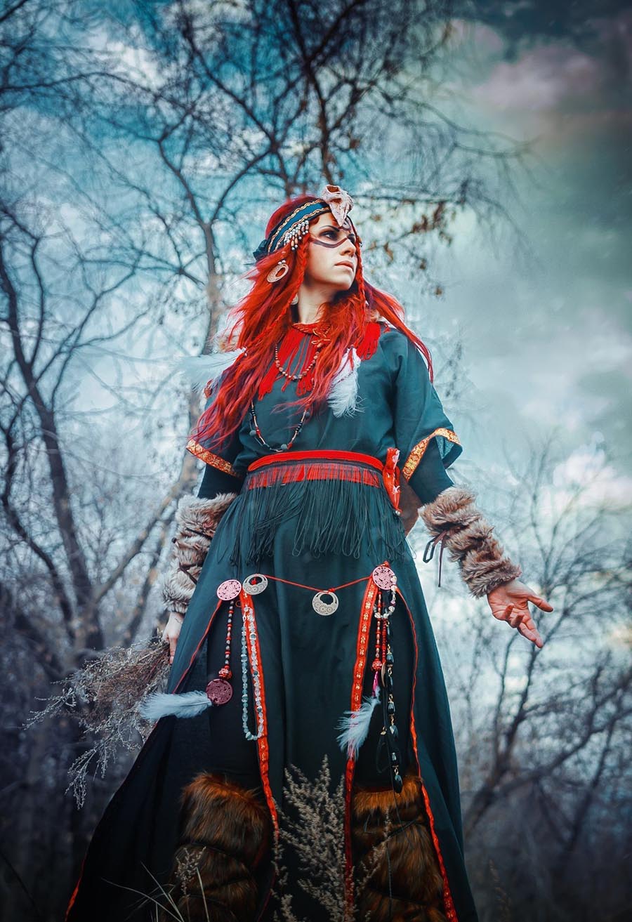 Take a pause and enjoy Girls in Slavic costumes — streaming from Chengdu